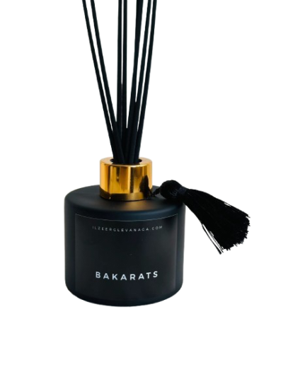 Mājas aromāts ar kociņiem | Bakarats