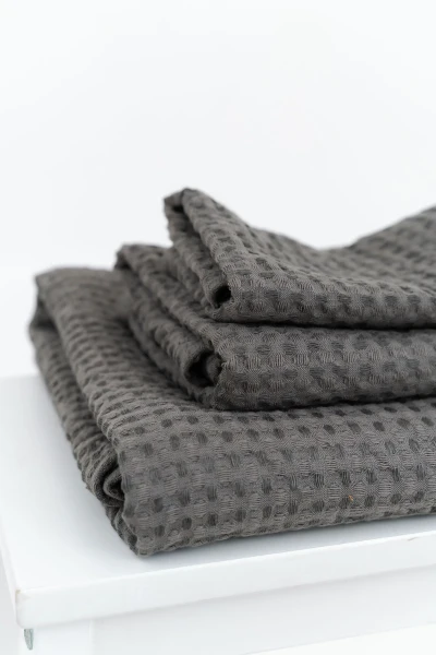 Pelēks lina vafeļauduma dvielis