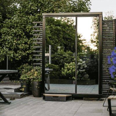 Hele Nano spoguļsauna