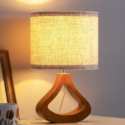 Vīna pudeles formas galda lampa