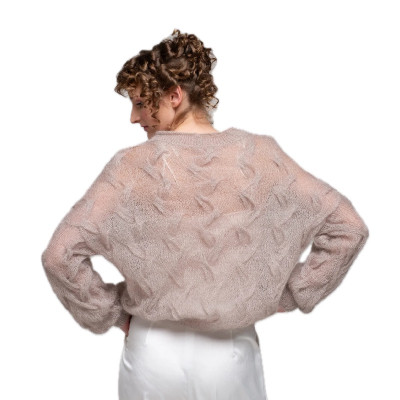 Adīts kidmohēras džemperis ar pīnītes rakstu, gaišā mokas tonī