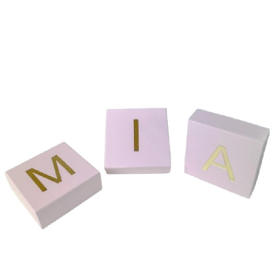 Koka klucīši ar burtiem - gaiši rozā